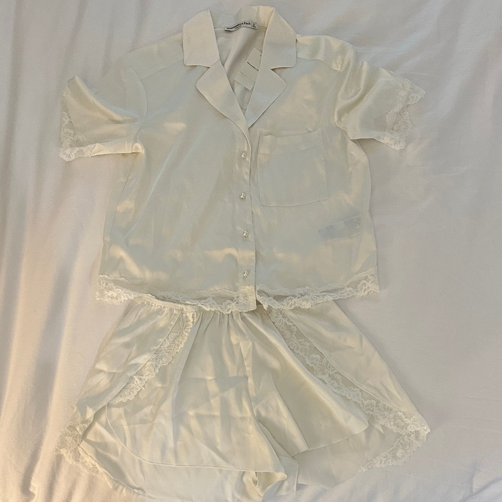 Abercrombie & Fitch Cream Lace Pajama Set